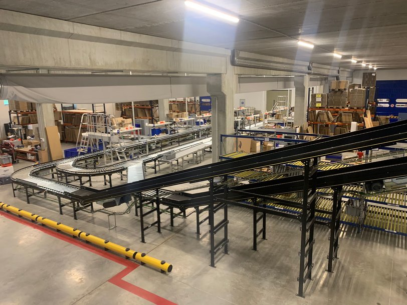 Toyota Material Handling e Interroll automatizam o centro de distribuição da Imnasa em Espanha